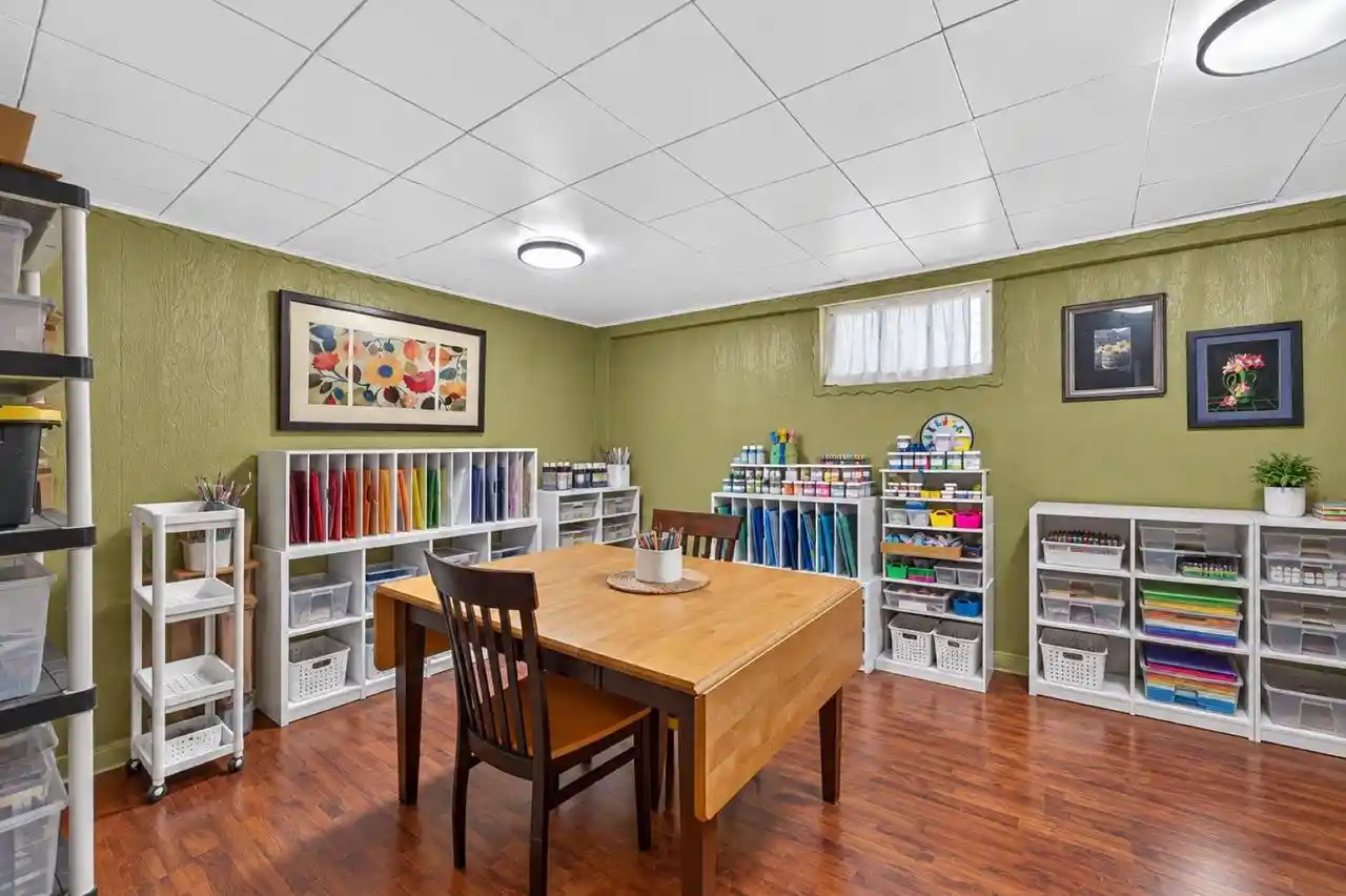 Photo 4 of Single family home for sale at 933 Lathrop Ave, Racine, WI 53405 | MLS# 1983879 | Listing updated on 2026-10-15