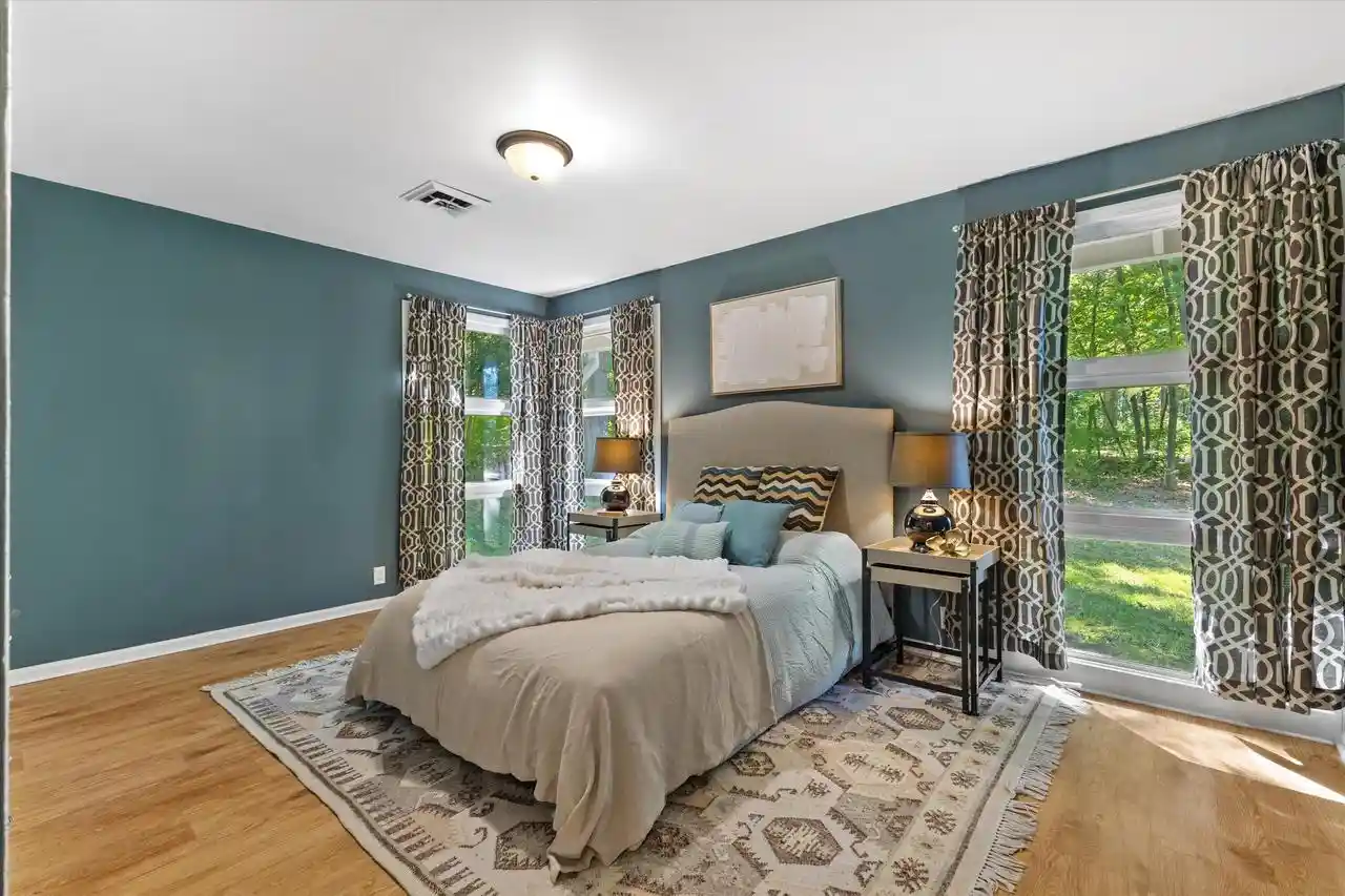 Photo 2 of Single family home for sale at W271s3599 Oak Knoll Dr, Waukesha, WI 53189 | MLS# 1983880 | Listing updated on 2026-10-08