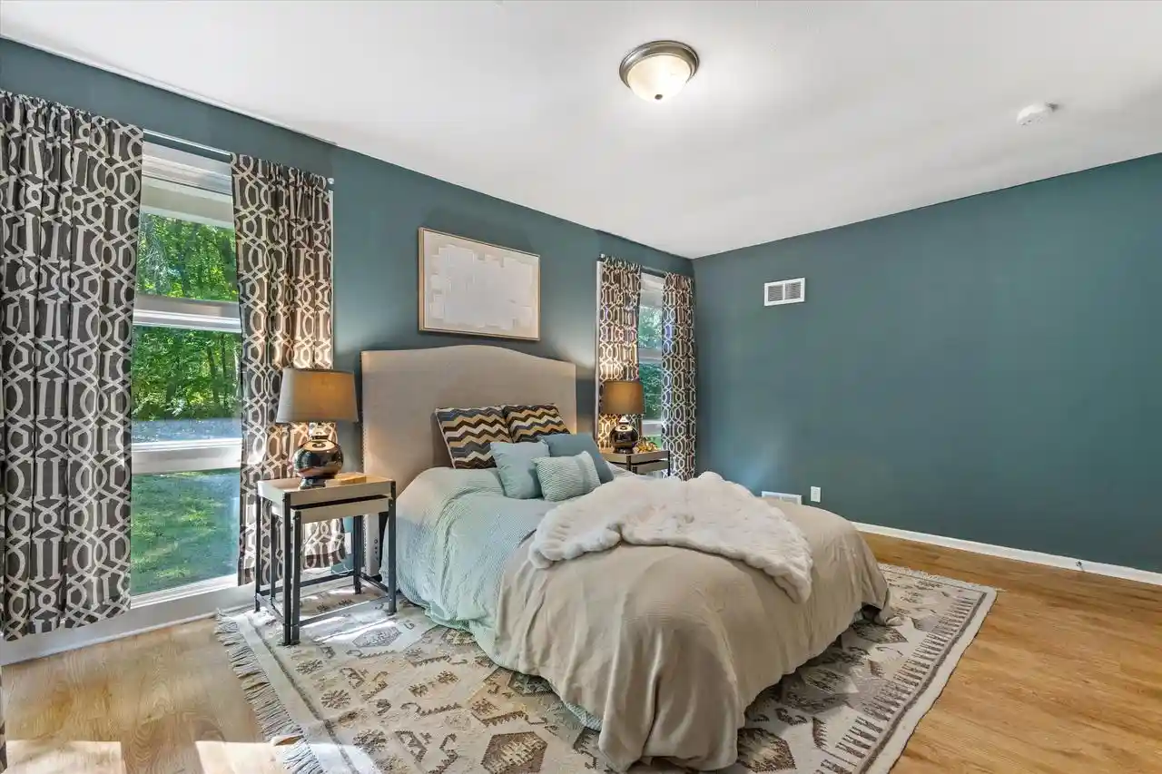 Photo 3 of Single family home for sale at W271s3599 Oak Knoll Dr, Waukesha, WI 53189 | MLS# 1983880 | Listing updated on 2026-10-08