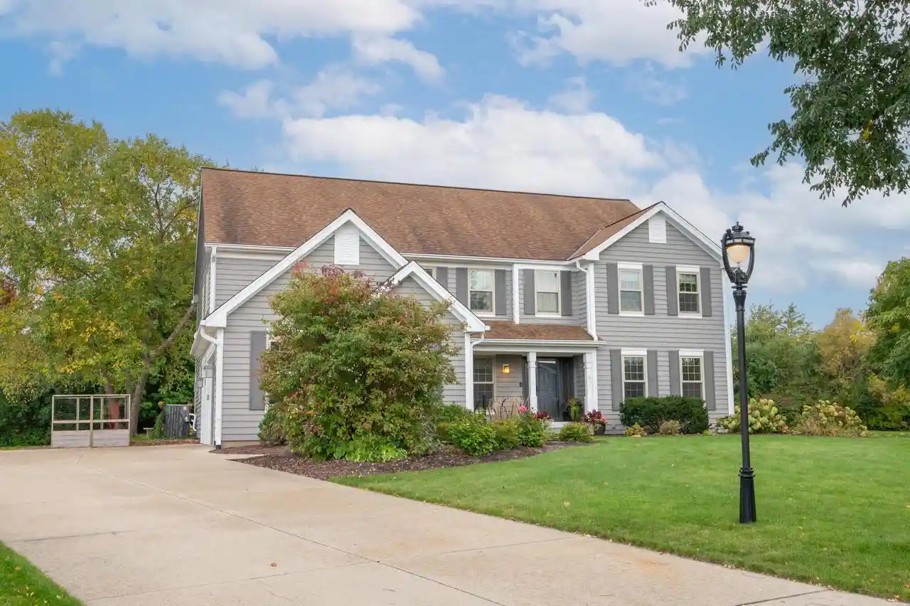 Photo 2 of Single family home for sale at 8646 S Parkland Ct, Franklin, WI 53132 | MLS# 1983881 | Listing updated on 2026-10-09