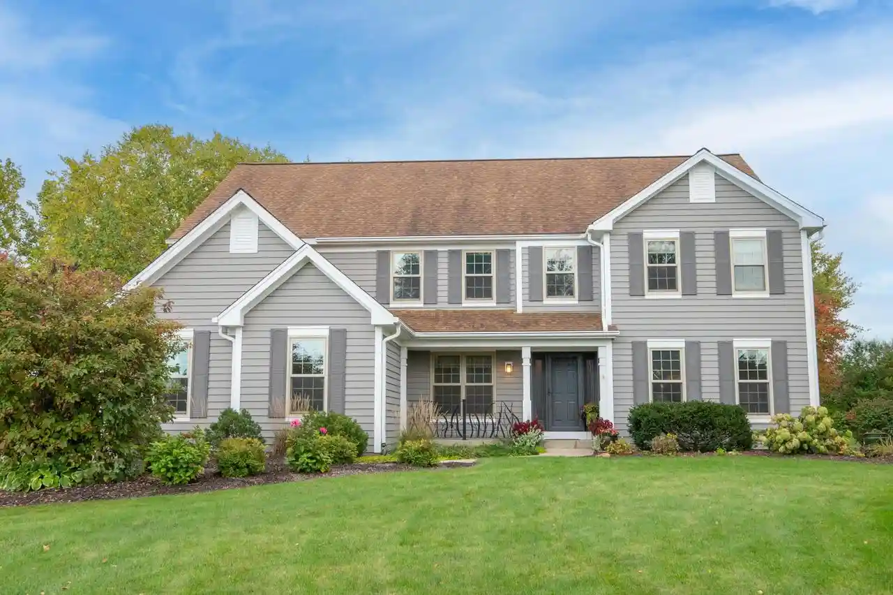 Photo 3 of Single family home for sale at 8646 S Parkland Ct, Franklin, WI 53132 | MLS# 1983881 | Listing updated on 2026-10-09