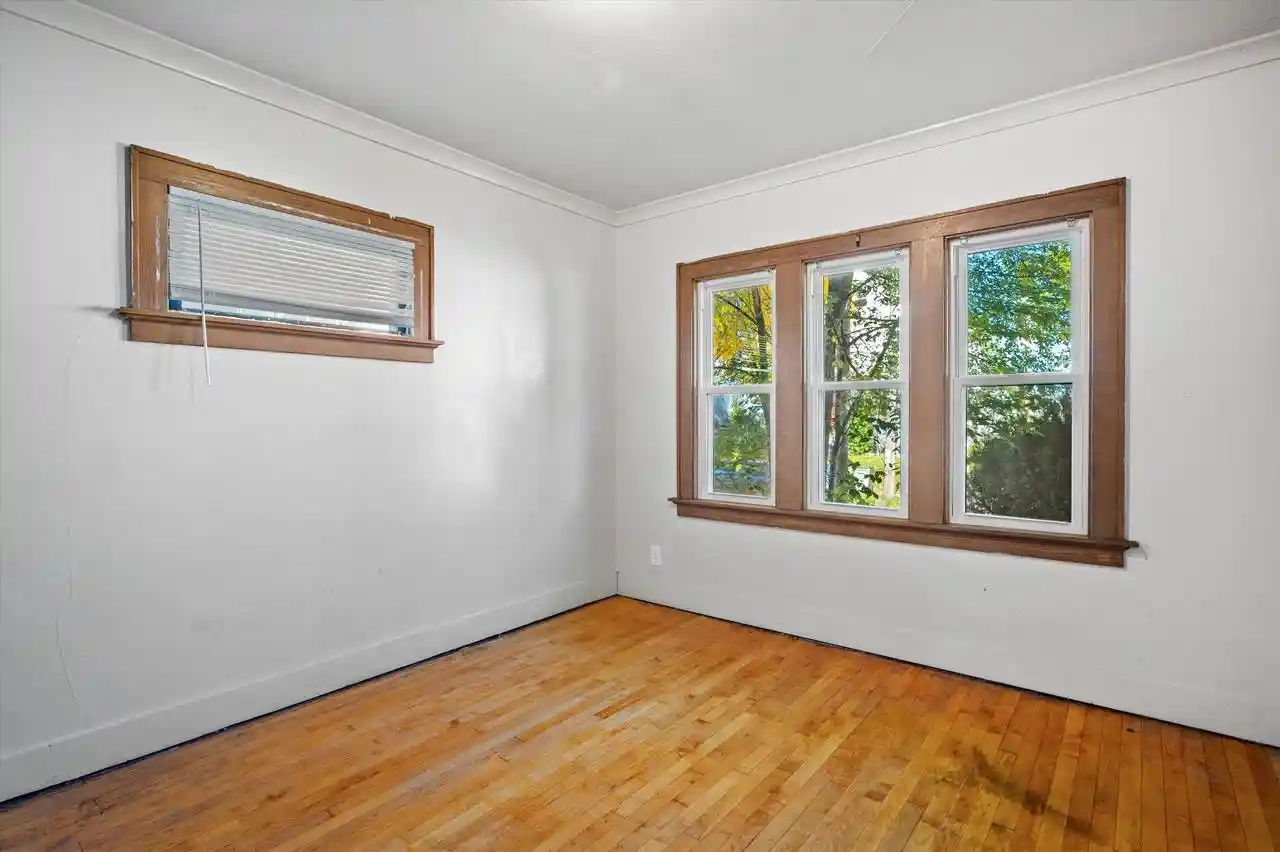 Photo 3 of Single family home for sale at 3215 W Auer Ave, Milwaukee, WI 53216 | MLS# 1983882 | Listing updated on 2026-10-09