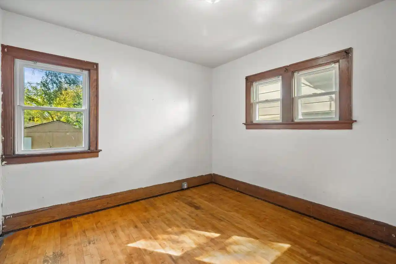 Photo 4 of Single family home for sale at 3215 W Auer Ave, Milwaukee, WI 53216 | MLS# 1983882 | Listing updated on 2026-10-09