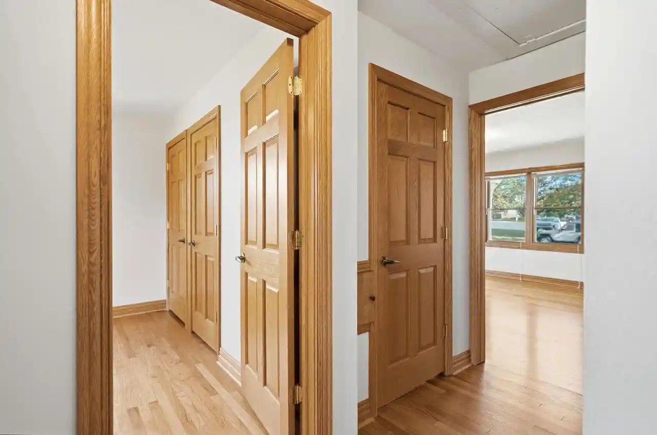 Photo 1 of Single family home for sale at 1227 Division St, Green Bay, WI 54303 | MLS# 50333973 | Listing updated on 2026-10-08