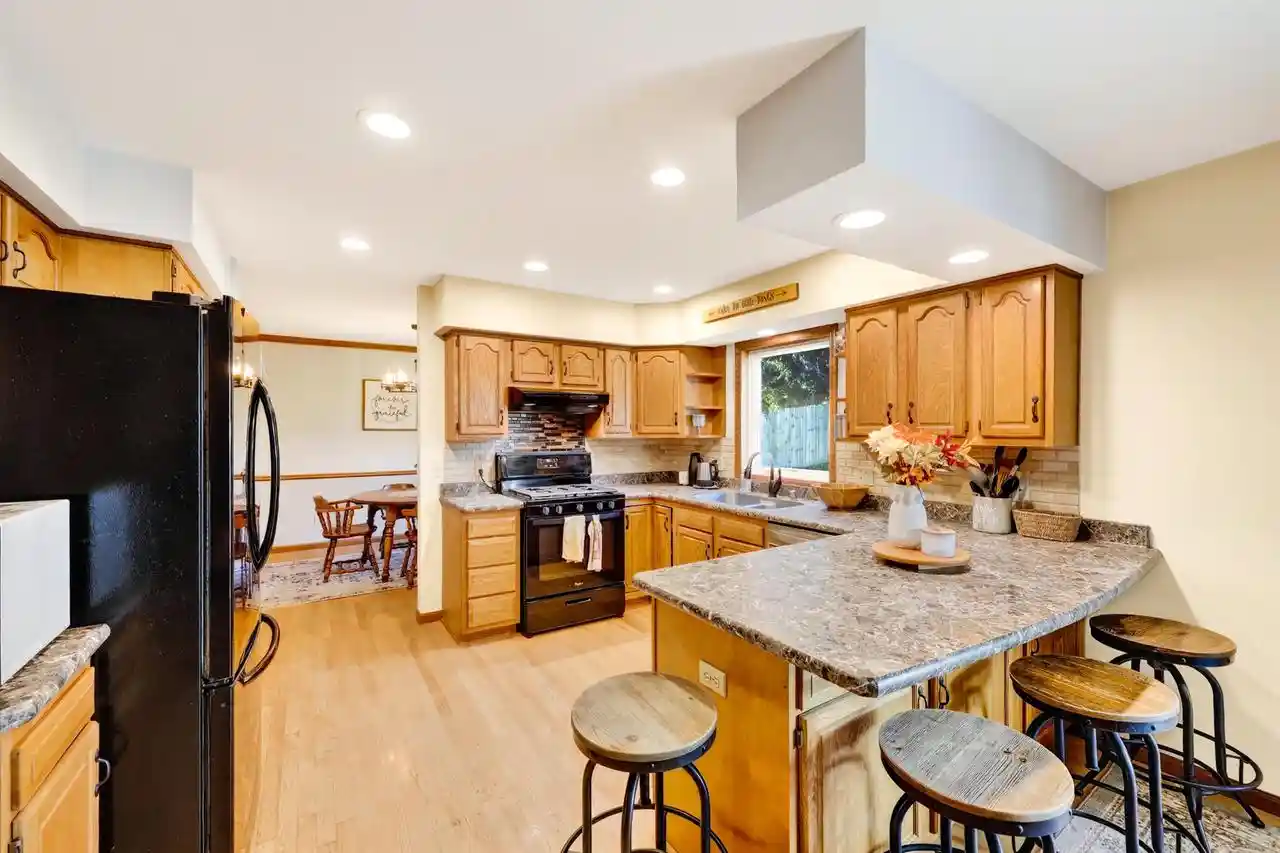 Photo 4 of Single family home for sale at 214 N High Point Rd, Madison, WI 53717 | MLS# 2034263 | Listing updated on 2026-10-08