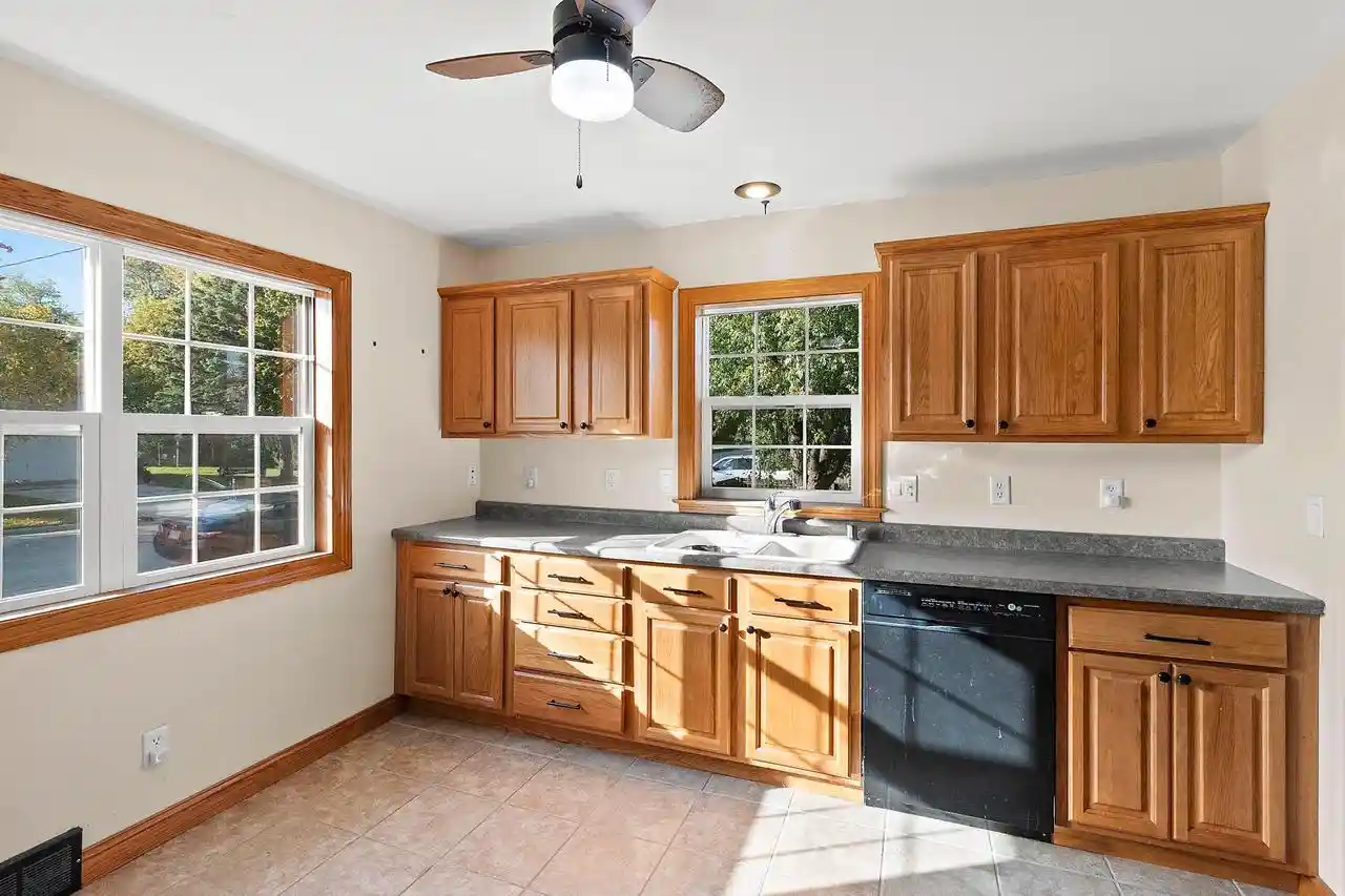 Photo 2 of Single family home for sale at 1821 S 18th Street, Manitowoc, WI 54220 | MLS# 50333988 | Listing updated on 2026-10-08
