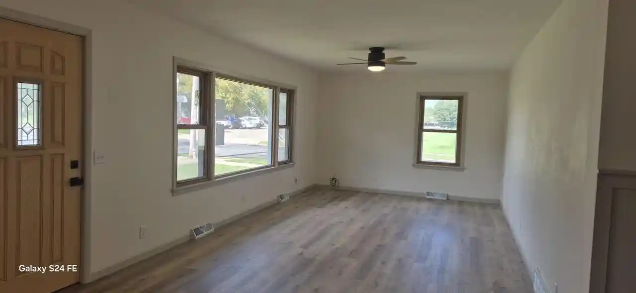 Photo 2 of Single family home for sale at 1111 N Chestnut Ave, Marshfield, WI 54449 | MLS# 22605025 | Listing updated on 2026-10-09