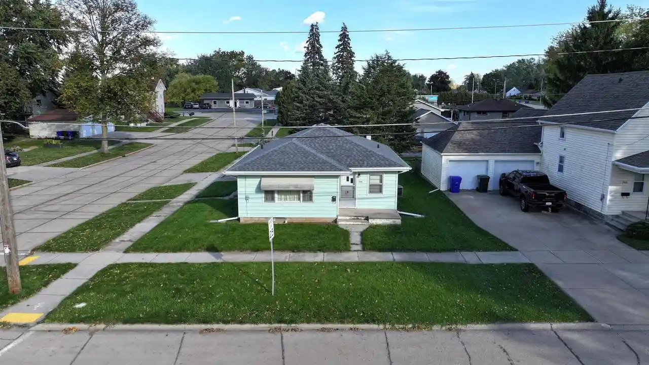 Photo 4 of Single family home for sale at 1500 Main Ave, Kaukauna, WI 54130 | MLS# 50333990 | Listing updated on 2026-10-08