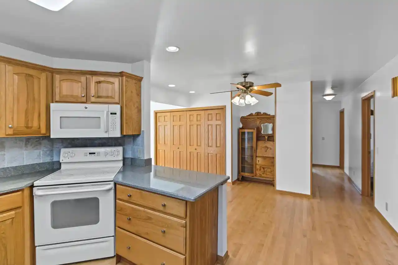 Photo 4 of Single family home for sale at S9986 Rodney St, Prairie Du Sac, WI 53578 | MLS# 2034267 | Listing updated on 2026-10-17