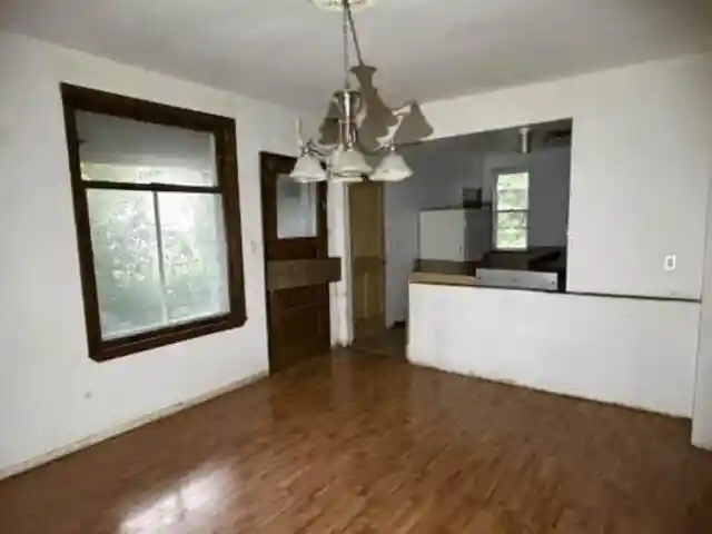 Photo 4 of Single family home for sale at 2620 S Pine Ave, Milwaukee, WI 53207 | MLS# 1983904 | Listing updated on 2026-10-08
