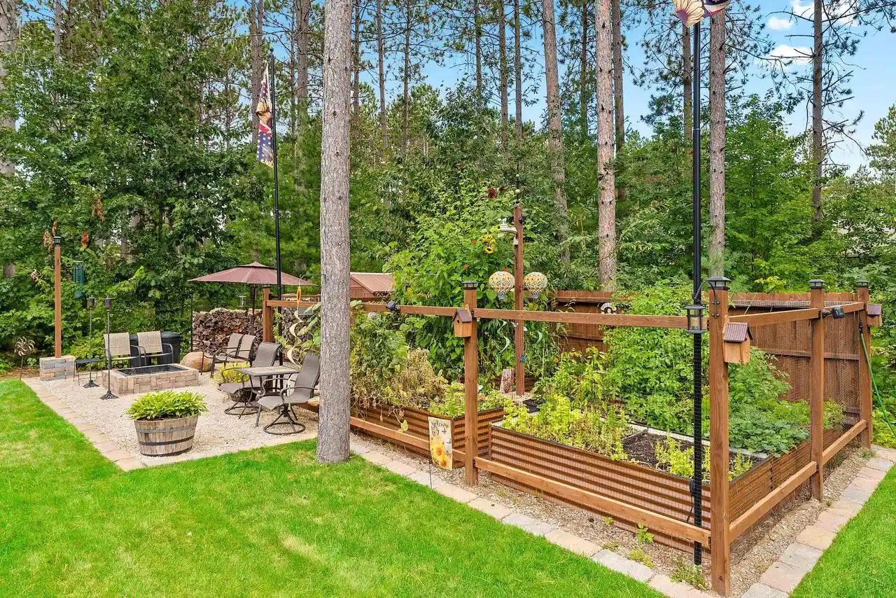 Photo 3 of Single family home for sale at 863 Maple Leaf Trl, Sobieski, WI 54171 | MLS# 50333982 | Listing updated on 2026-10-08