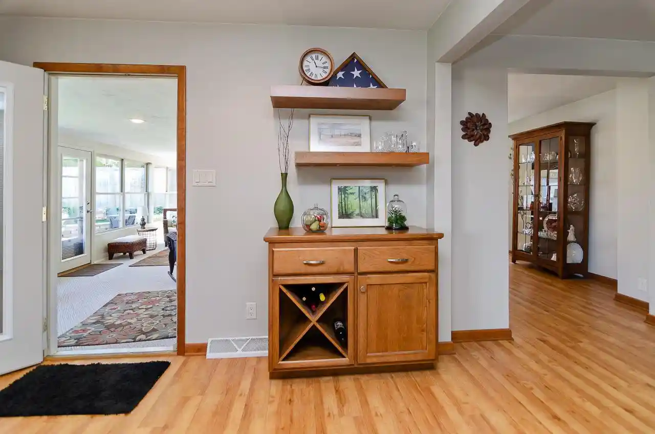 Photo 4 of Single family home for sale at 160 St Marys Blvd, Green Bay, WI 54301 | MLS# 50333989 | Listing updated on 2026-10-08