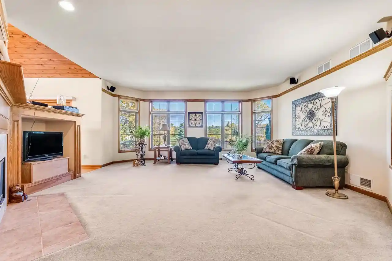 Photo 2 of Single family home for sale at 1308 5 Mile Rd, Caledonia, WI 53402 | MLS# 1983918 | Listing updated on 2026-10-22