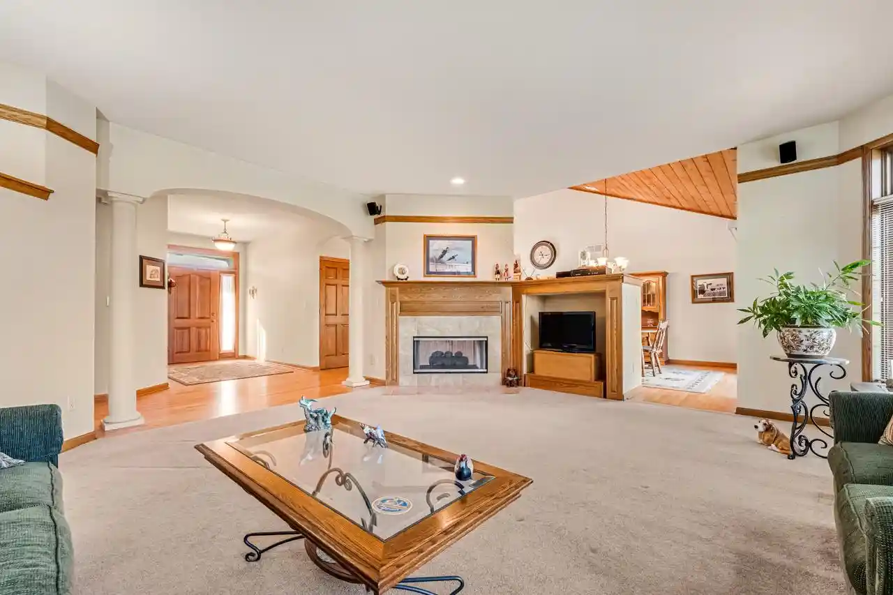 Photo 4 of Single family home for sale at 1308 5 Mile Rd, Caledonia, WI 53402 | MLS# 1983918 | Listing updated on 2026-10-22