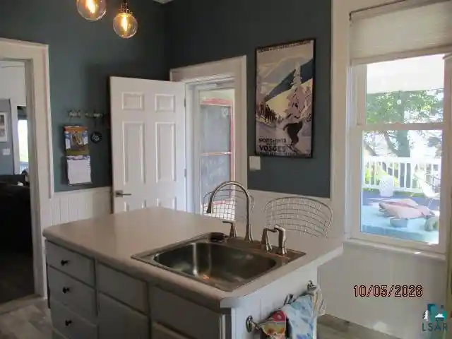 Photo 3 of Single family home for sale at 409 Front St, Bayfield, WI 54814 | MLS# 6128386 | Listing updated on 2026-10-08