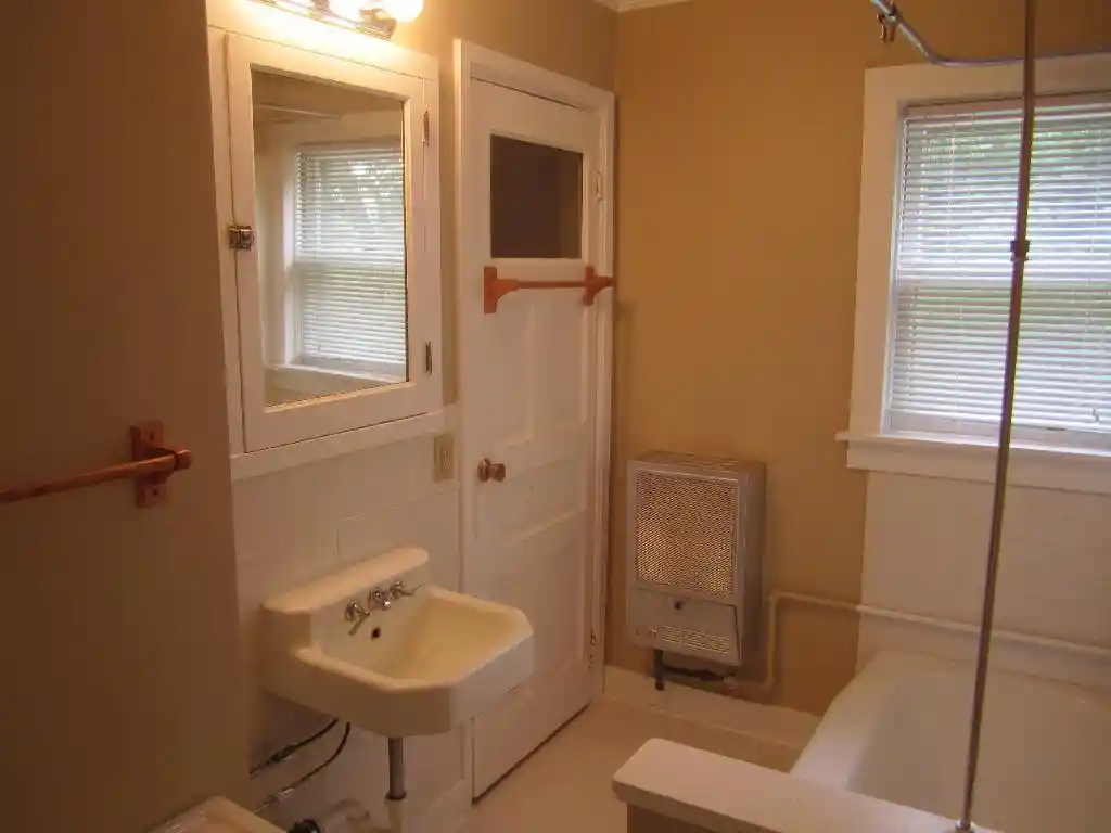 Photo 2 of Multi family home for sale at W58n421 Hilbert Ave #423, Cedarburg, WI 53012 | MLS# 1983915 | Listing updated on 2026-10-08