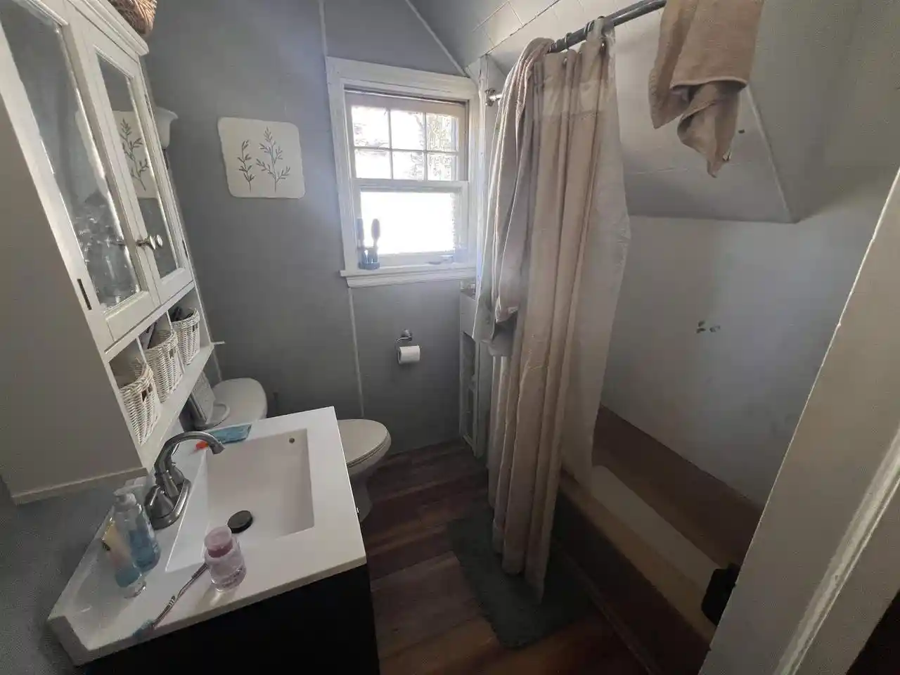 Photo 2 of Single family home for sale at 124 Pine St, Waupaca, WI 54981 | MLS# 50333993 | Listing updated on 2026-10-08