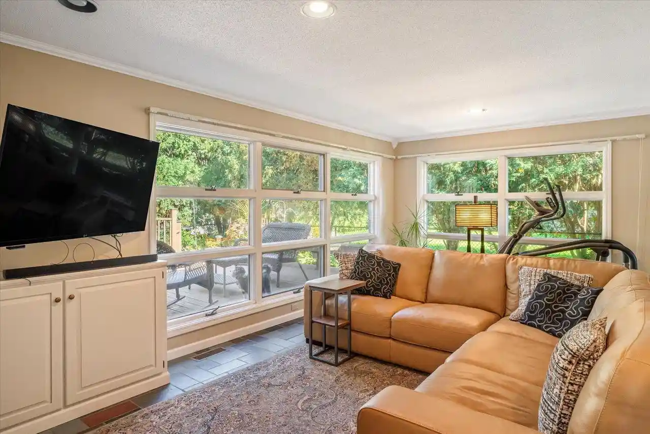 Photo 4 of Single family home for sale at 2621 Van Loon Rd, La Crosse, WI 54601 | MLS# 1983929 | Listing updated on 2026-10-08