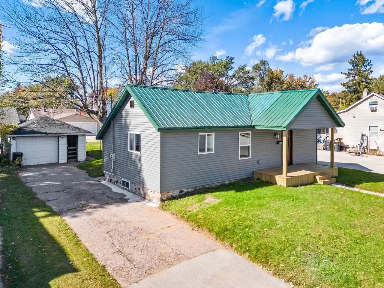 Photo 3 of Single family home for sale at 517 S Hamlin St, Shawano, WI 54166 | MLS# 50334004 | Listing updated on 2026-10-08