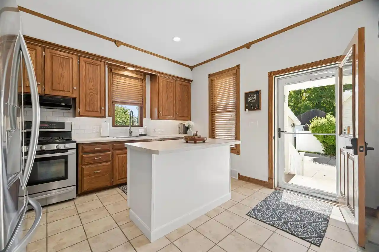 Photo 3 of Single family home for sale at 512 Spring St, Chilton, WI 53014 | MLS# 50334009 | Listing updated on 2026-10-15