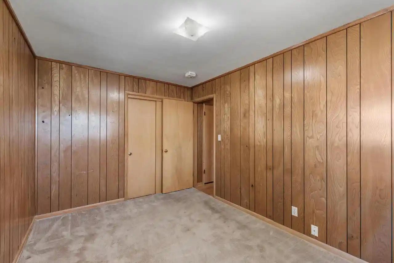 Photo 4 of Single family home for sale at 921 3rd Avenue, Grafton, WI 53024 | MLS# 1983945 | Listing updated on 2026-10-08