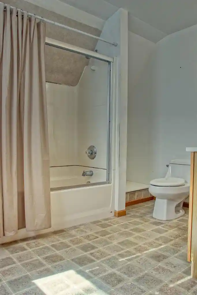 Photo 3 of Single family home for sale at 1023 W Commercial St, Appleton, WI 54914 | MLS# 50334011 | Listing updated on 2026-10-08