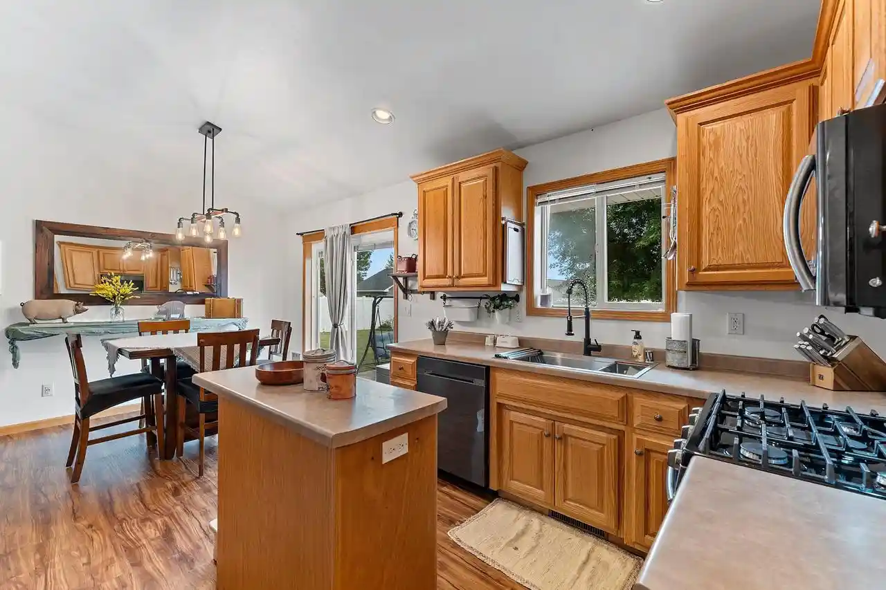 Photo 2 of Single family home for sale at 2337 Samantha St, De Pere, WI 54115 | MLS# 50334016 | Listing updated on 2026-10-08