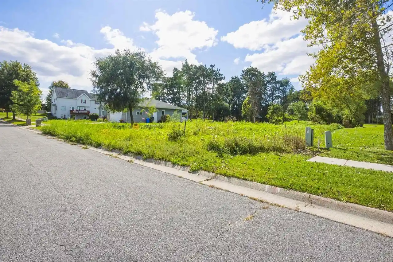 Photo 3 of Land for sale at 2612 Dorn, Portage, WI 53901 | MLS# 2034288 | Listing updated on 2026-10-08