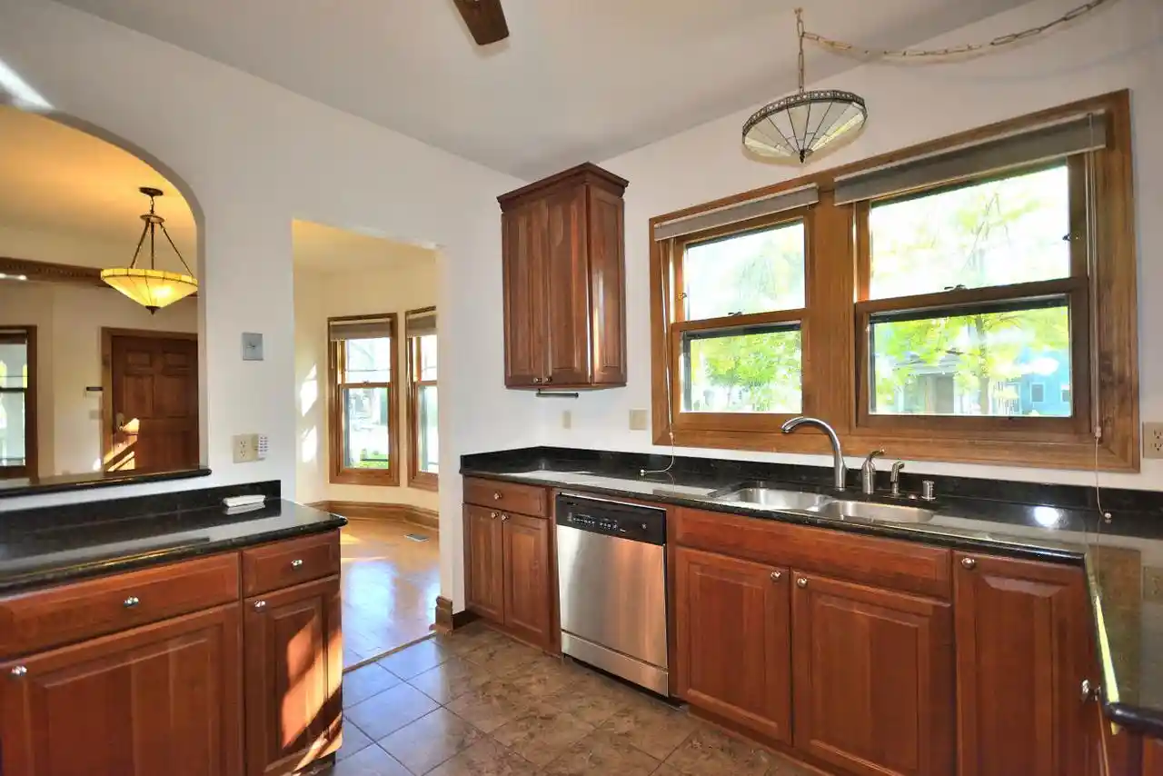 Photo 2 of Condo for sale at 203 W Lloyd St #203, Milwaukee, WI 53212 | MLS# 1983979 | Listing updated on 2026-10-08