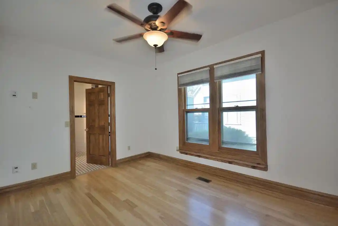 Photo 3 of Condo for sale at 203 W Lloyd St #203, Milwaukee, WI 53212 | MLS# 1983979 | Listing updated on 2026-10-08