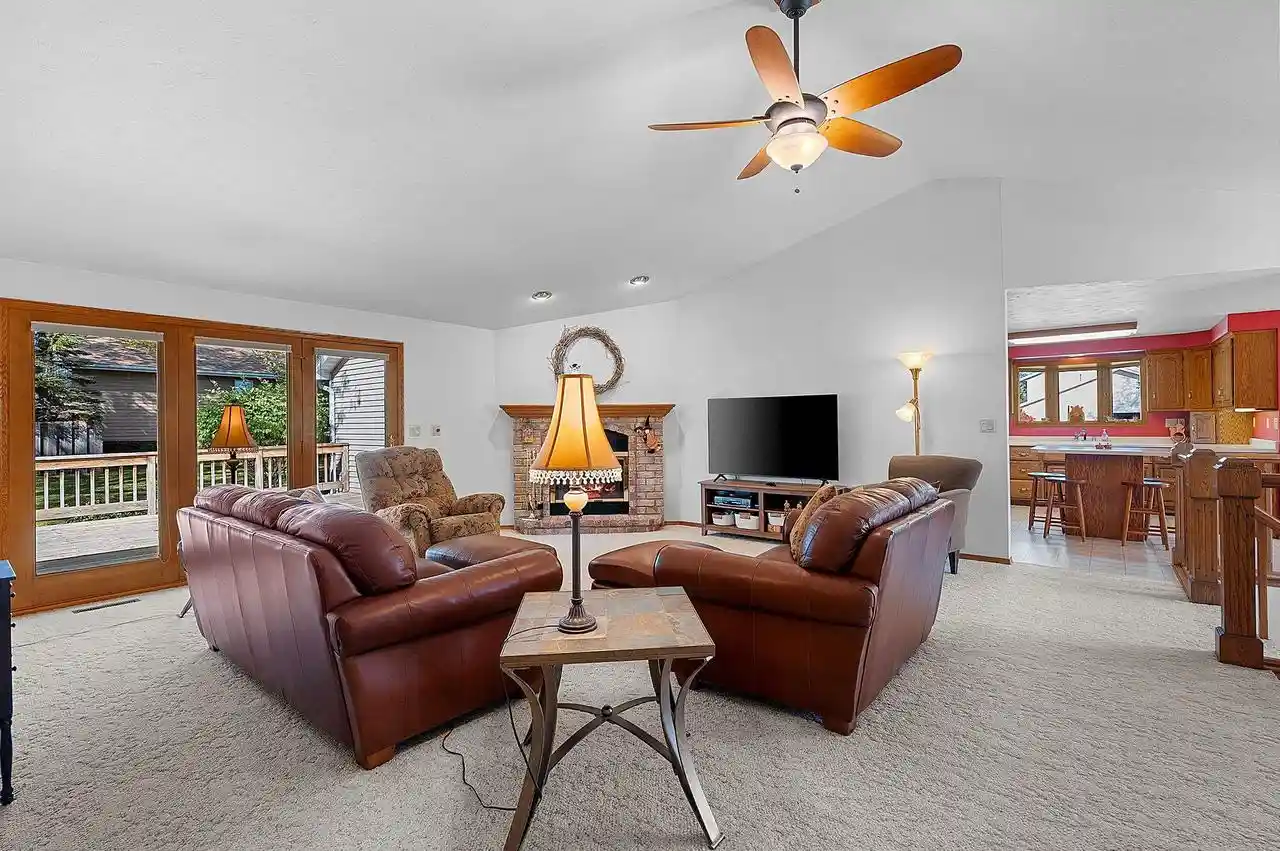 Photo 2 of Single family home for sale at 102 Acreview Dr, De Pere, WI 54115 | MLS# 50334027 | Listing updated on 2026-10-08
