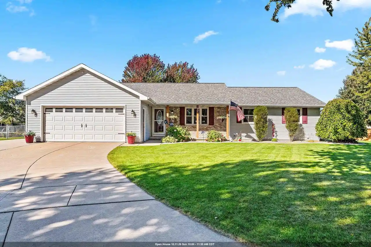 Photo 1 of Single family home for sale at 3123 W Ottertail Ct, Green Bay, WI 54311 | MLS# 50334028 | Listing updated on 2026-10-08