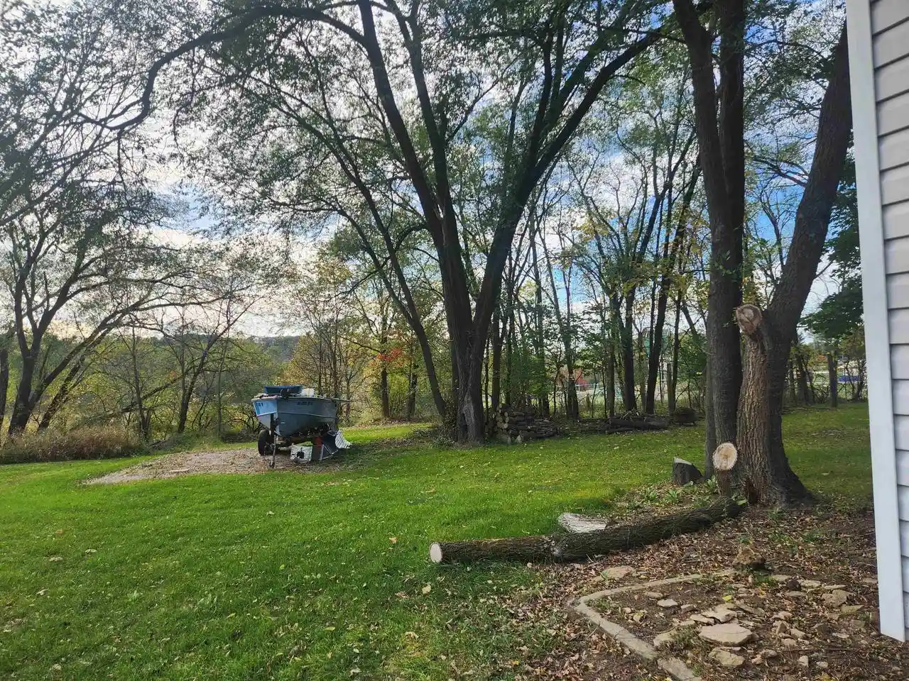 Photo 3 of Single family home for sale at 617 Center St, Wonewoc, WI 53968 | MLS# 2034299 | Listing updated on 2026-10-08