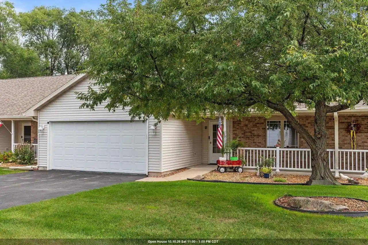 Photo 1 of Condo for sale at 2770 Havenwood Dr #B, Oshkosh, WI 54904 | MLS# 50334020 | Listing updated on 2026-10-08