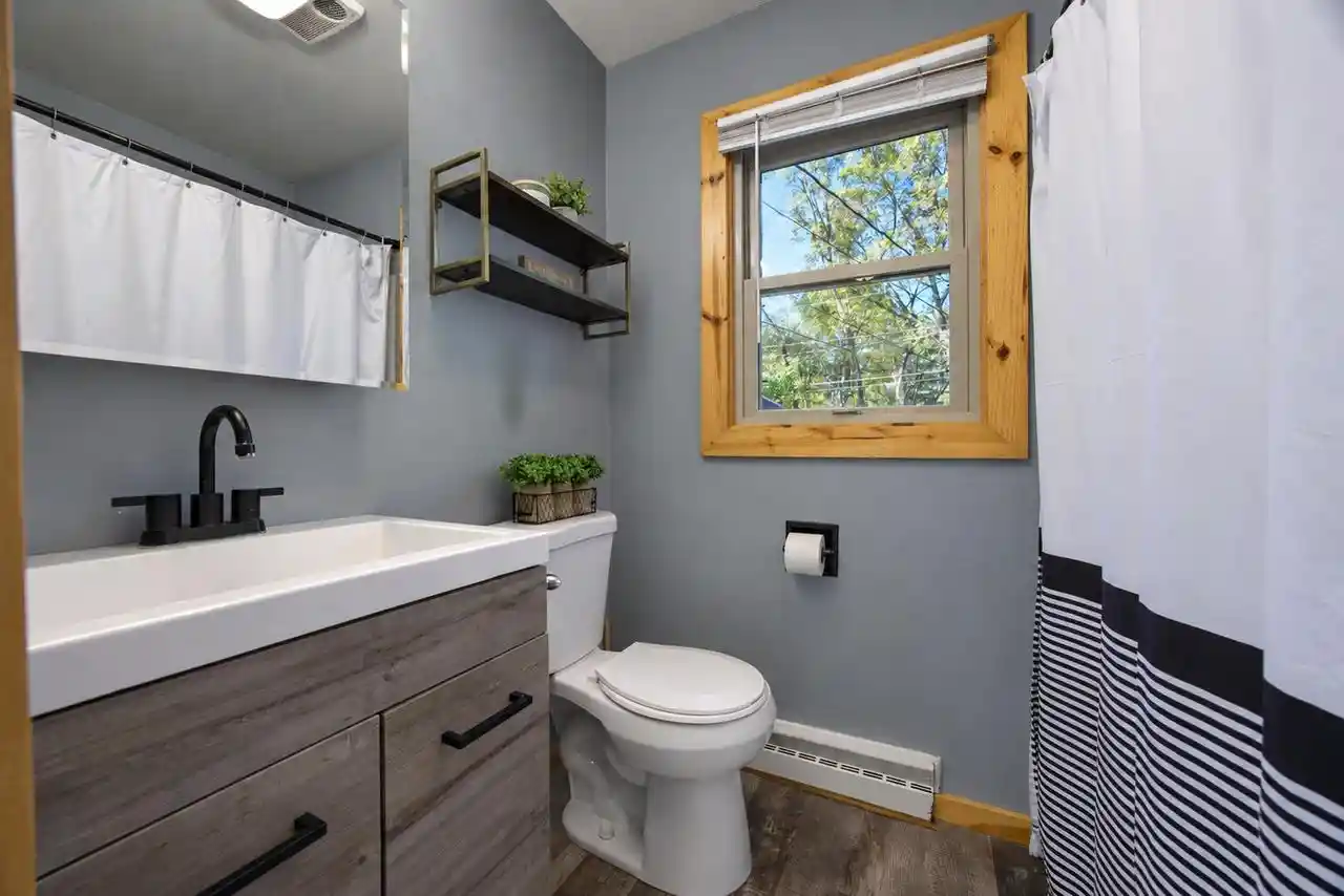 Photo 2 of Single family home for sale at 1131 S Franklin St, Shawano, WI 54166 | MLS# 50334025 | Listing updated on 2026-10-08