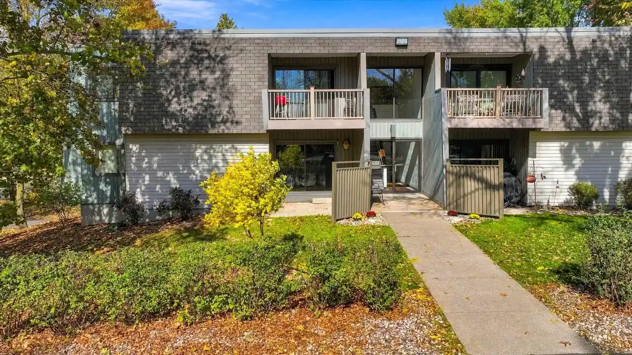 Photo 1 of Condo for sale at 1609 Sawyer Dr #Unit 106, Marshfield, WI 54449 | MLS# 22605039 | Listing updated on 2026-10-09