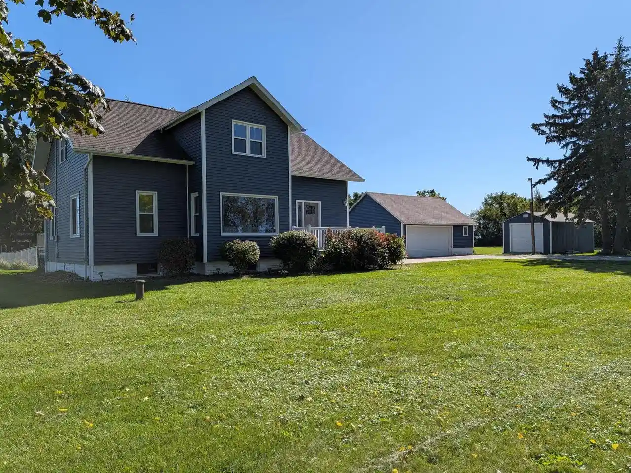 Photo 1 of Single family home for sale at W7691 Lake Shore Rd, Sharon, WI 53585 | MLS# 2034303 | Listing updated on 2026-10-09