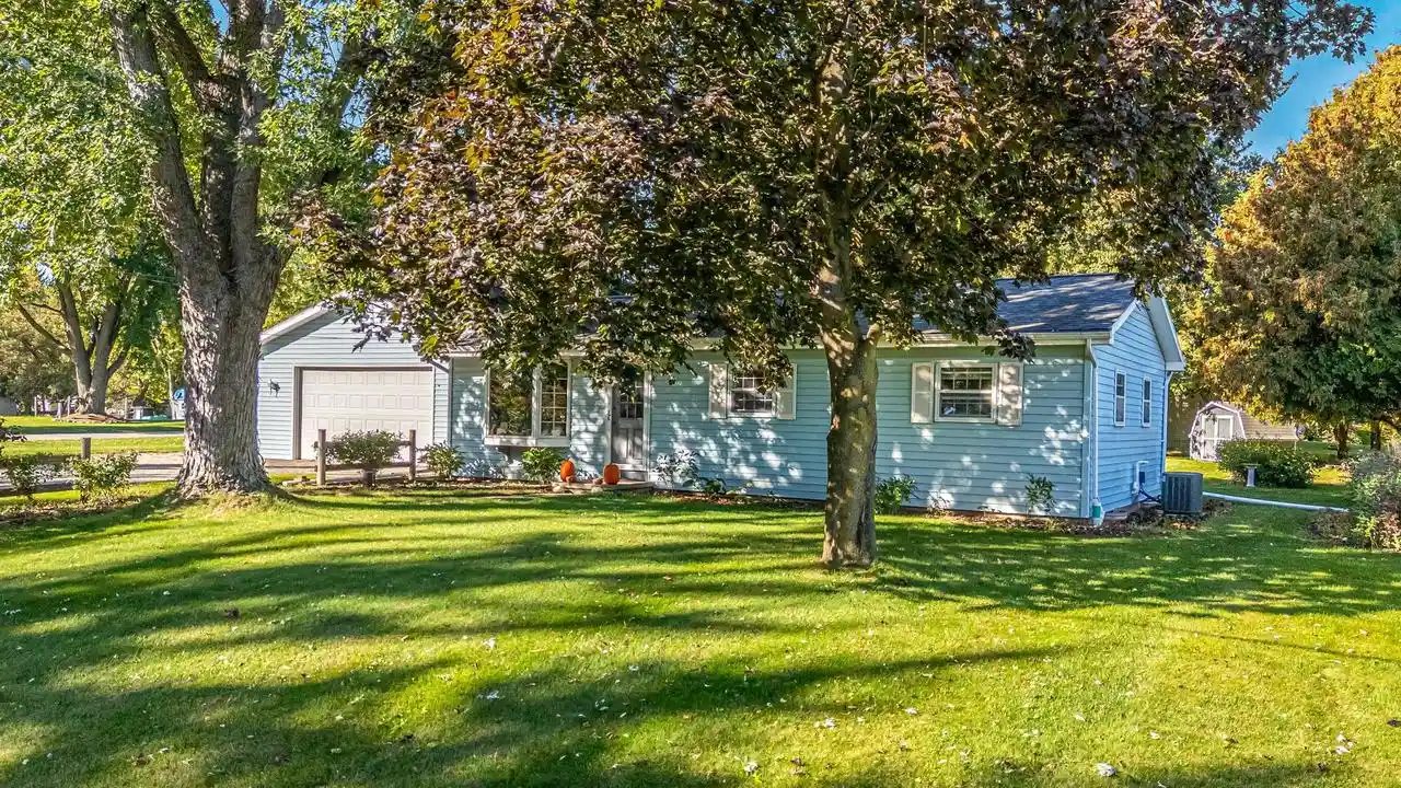 Single family home for sale at 1335 Clairville Rd, Oshkosh, WI 54904 | MLS# 50334039