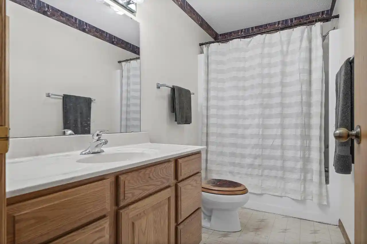 Photo 3 of Single family home for sale at 802 Laurel Pl E, Holmen, WI 54636 | MLS# 1984012 | Listing updated on 2026-10-08