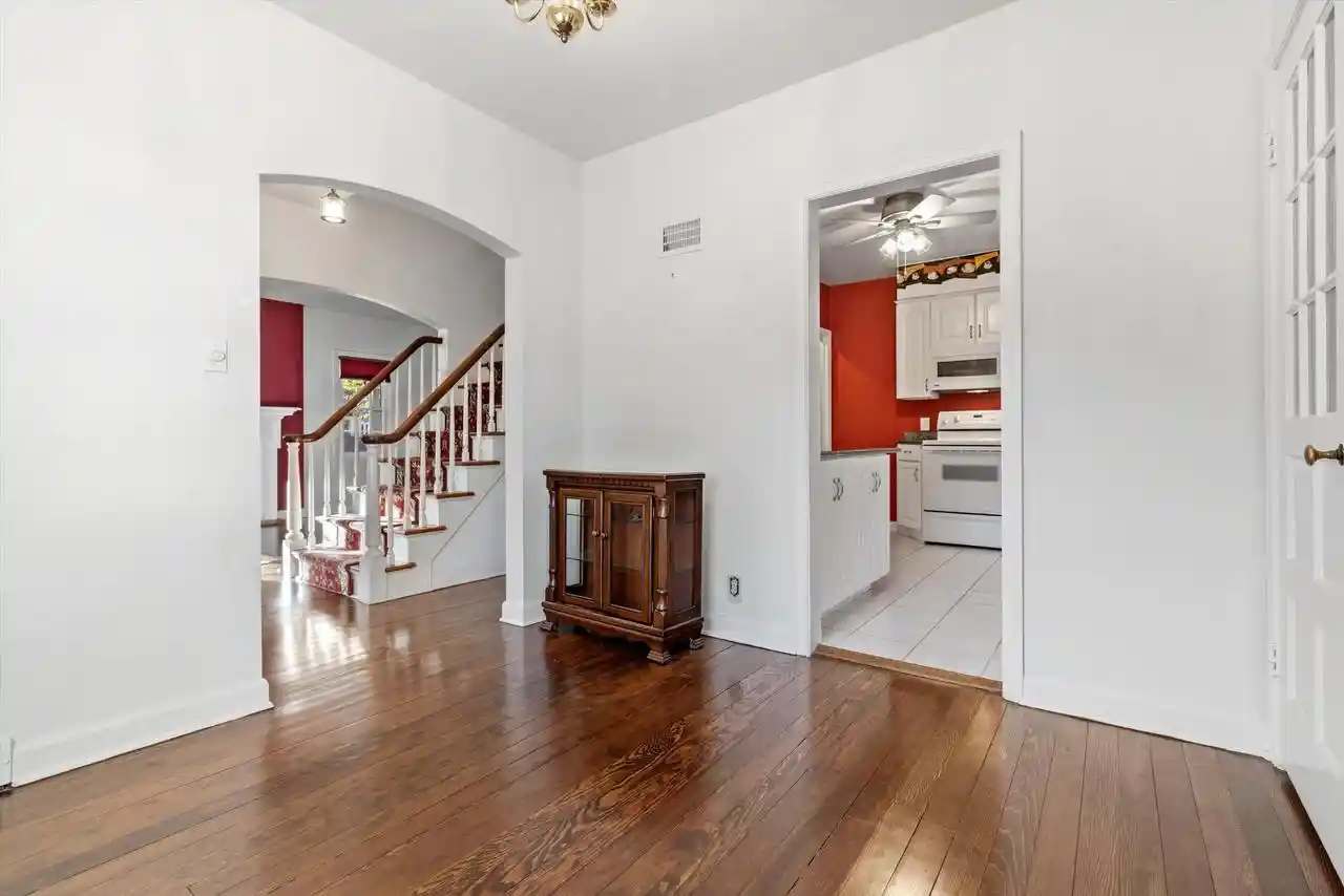 Photo 2 of Single family home for sale at 4430 W Manitoba St, Milwaukee, WI 53219 | MLS# 1984021 | Listing updated on 2026-10-08