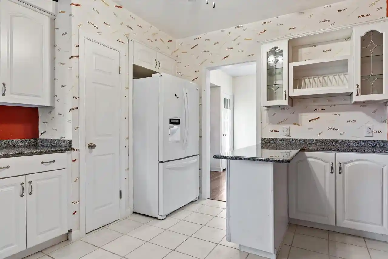 Photo 3 of Single family home for sale at 4430 W Manitoba St, Milwaukee, WI 53219 | MLS# 1984021 | Listing updated on 2026-10-08