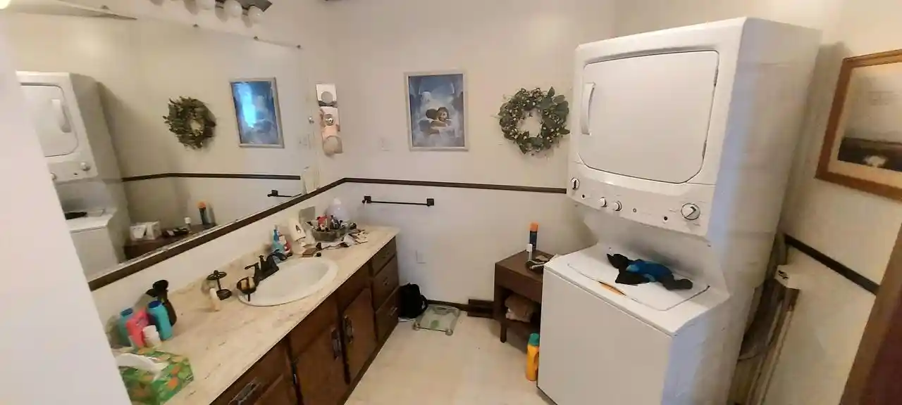 Photo 3 of Single family home for sale at 220 Commerce St, Mayville, WI 53050 | MLS# 1984026 | Listing updated on 2026-10-09