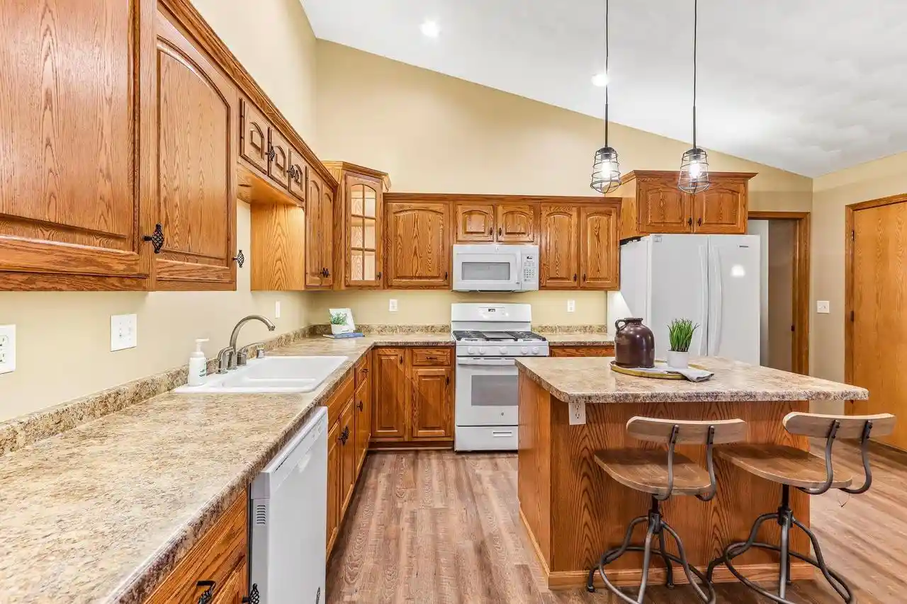 Photo 4 of Single family home for sale at 401 Bretts Way, Orfordville, WI 53576 | MLS# 2034321 | Listing updated on 2026-10-10