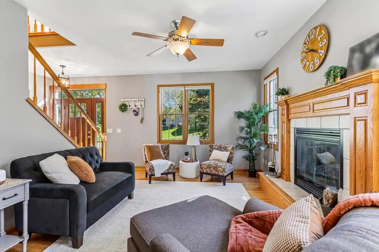 Photo 4 of Single family home for sale at 301 Pinnacle Dr, Lake Mills, WI 53551 | MLS# 1984030 | Listing updated on 2026-10-08