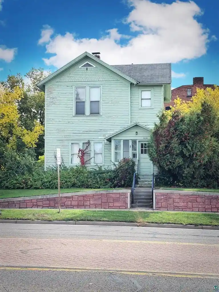 Photo 1 of Multi family home for sale at 510 Lake Shore Dr W, Ashland, WI 54806 | MLS# 6128401 | Listing updated on 2026-10-08
