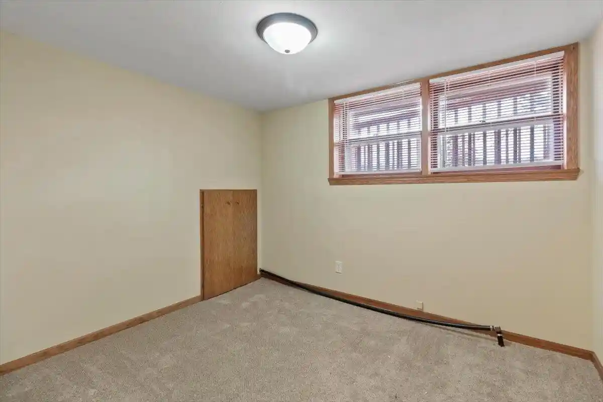Photo 1 of Single family home for sale at W5906 Valley Pkwy, La Crosse, WI 54601 | MLS# 1984051 | Listing updated on 2026-10-09