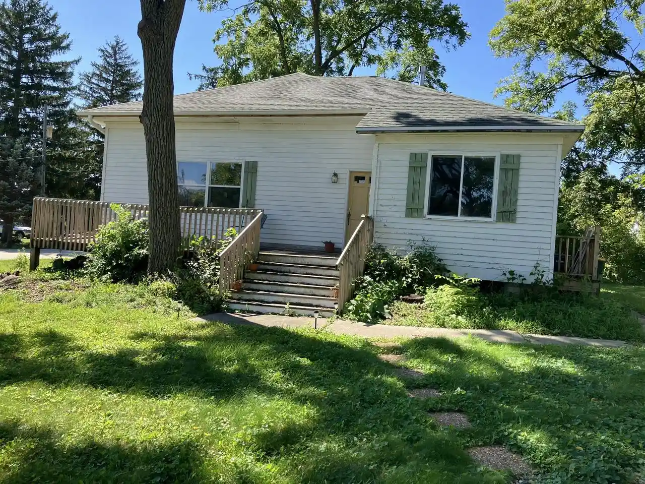 Single family home for sale at 10400 W Parnell Ave, Hales Corners, WI 53130 | MLS# 1984063