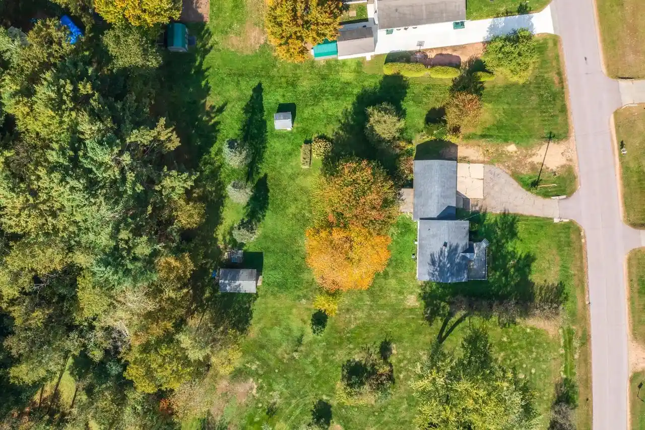Photo 2 of Single family home for sale at 5161 Reddin Rd, Wisconsin Rapids, WI 54495 | MLS# 22605050 | Listing updated on 2026-10-08
