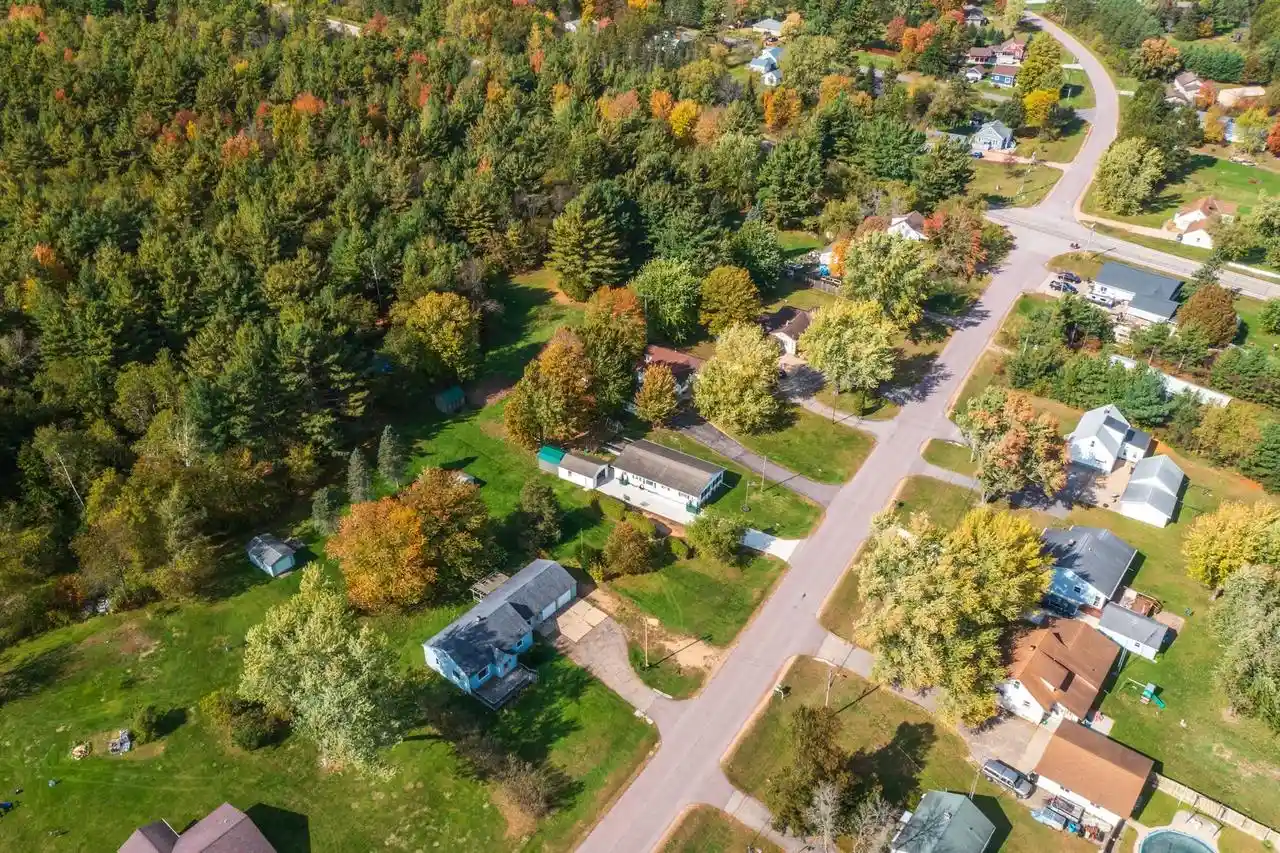 Photo 3 of Single family home for sale at 5161 Reddin Rd, Wisconsin Rapids, WI 54495 | MLS# 22605050 | Listing updated on 2026-10-08