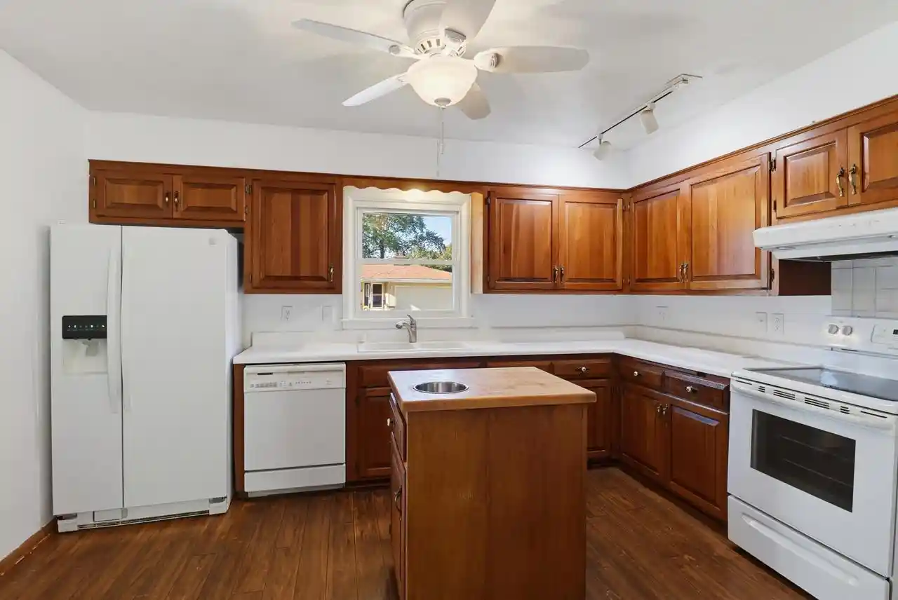 Photo 2 of Single family home for sale at 5421 Laura Ln, Greendale, WI 53129 | MLS# 1984075 | Listing updated on 2026-10-10